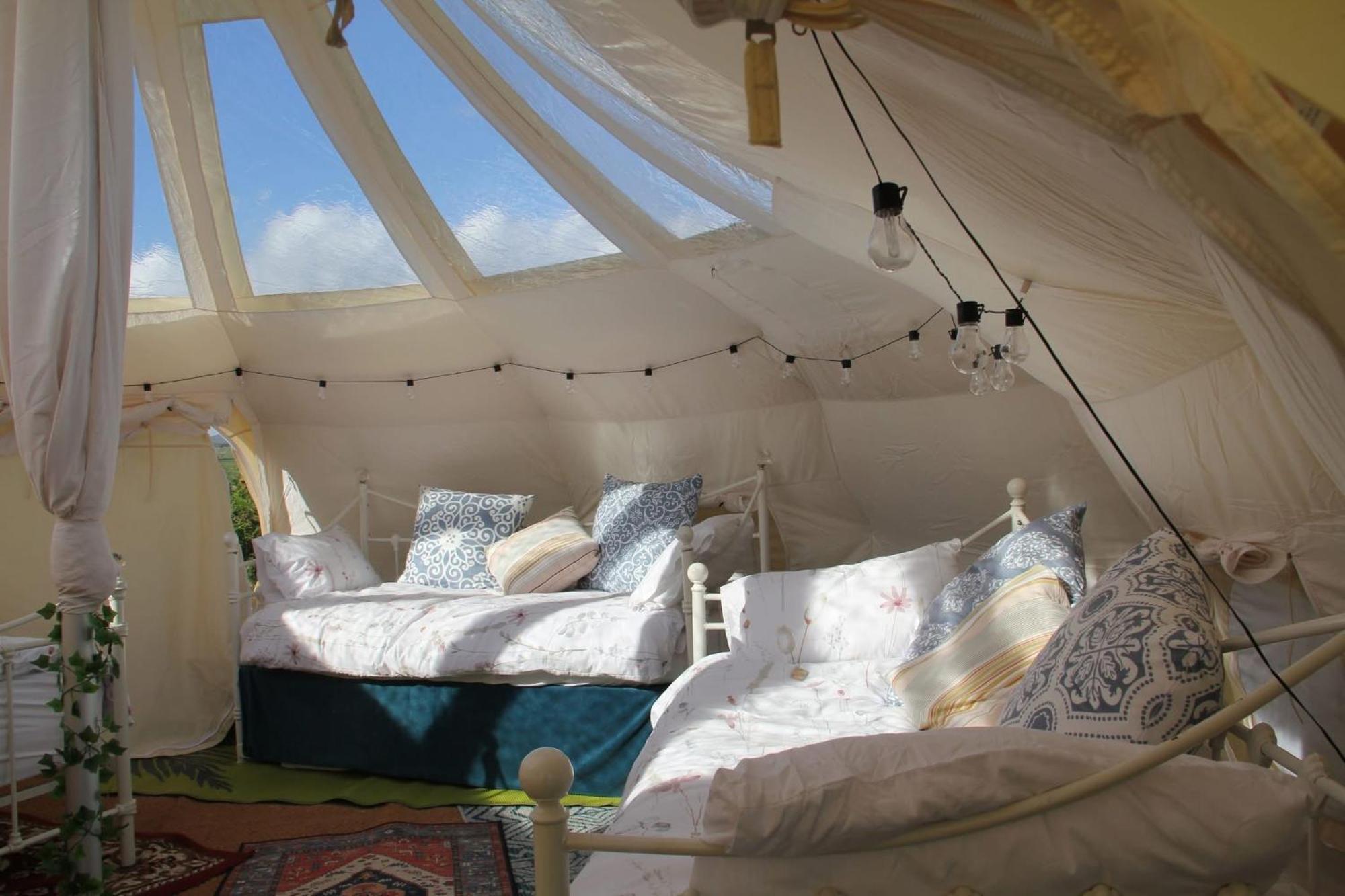 Tal-Y-Fan Farm 6M Stargazer Tent บริดจ์เอนด์ ภายนอก รูปภาพ